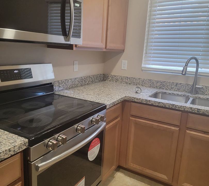 1st image of 6752 N 43rd Ave