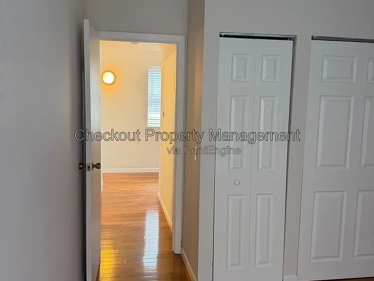 5531 Pershing Ave #32 — Photo 16