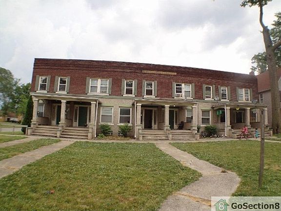 2nd image of 2101 E 31st St
