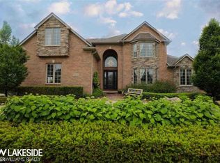 14229 Mandarin Dr, Shelby Township, MI 48315