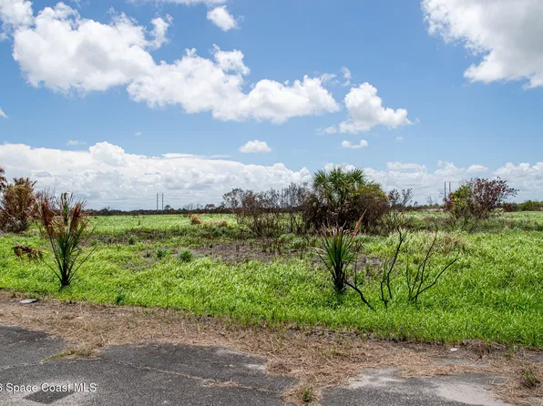 2208 Utopia Ave SW, Palm Bay, FL 32908