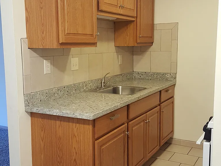 2505 N Frederick Ave — Photo 11