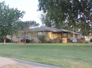 207 N 7th St, Kiowa, KS 67070
