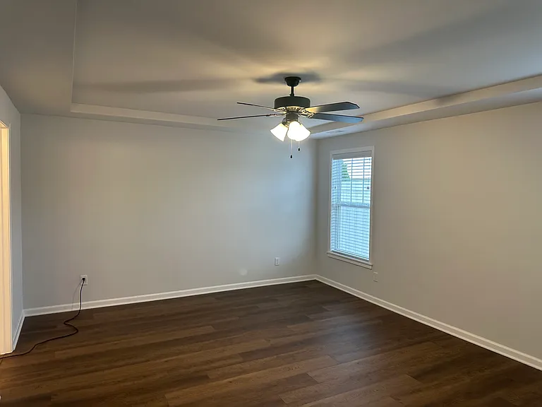 18467 Platinum Dr — Photo 3