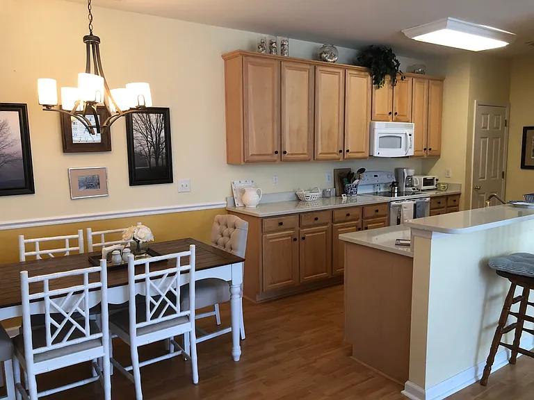 4430 Lady Banks Ln — Photo 31