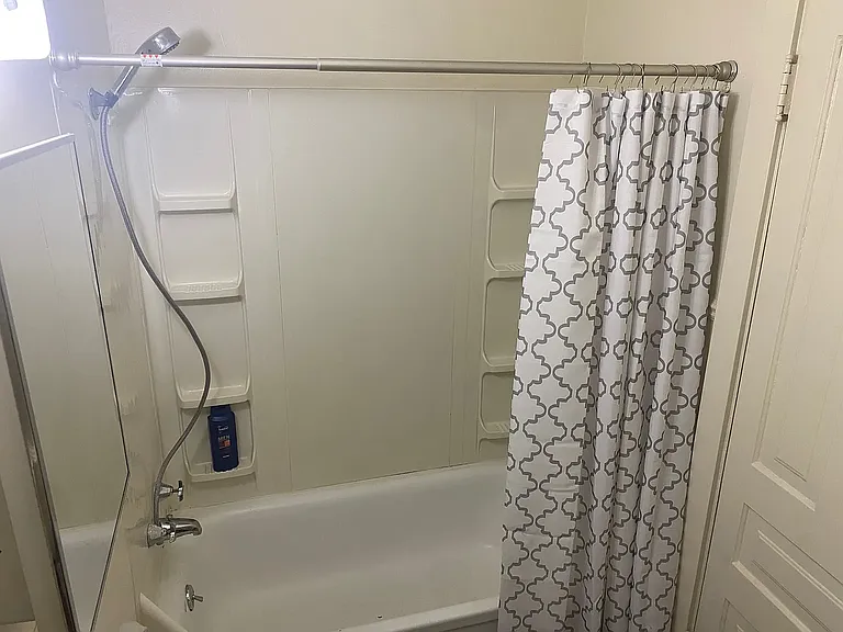222 E Mason St #2 — Photo 10
