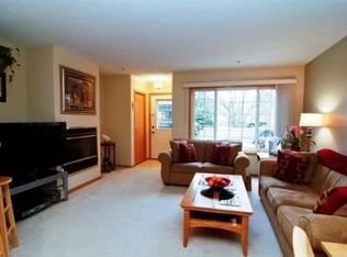 1267 Birch Ct, White Bear Lake, MN 55110