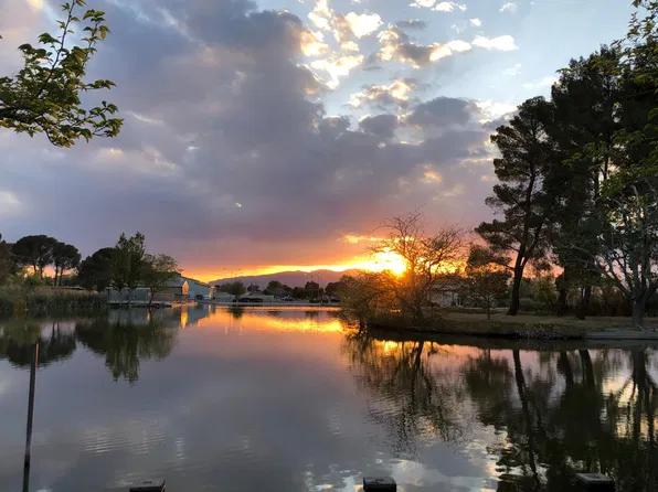 21321 Lake Shore Dr, California City, CA