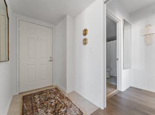 651 Okeechobee Blvd APT 612, West Palm Beach, FL 33401