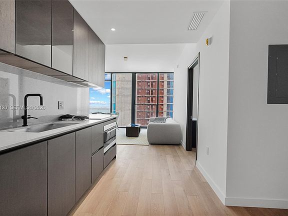 3rd image of 20 NE 11th St #4006