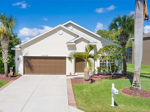 2nd image of 13374 Hampton Park Ct