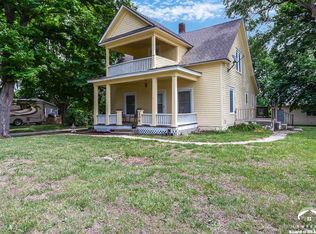 208 E 1600th Rd, Baldwin City, KS 66006