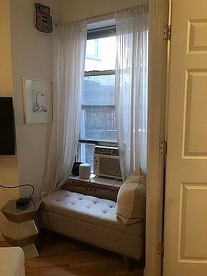 Rented by Point NYC | media 11