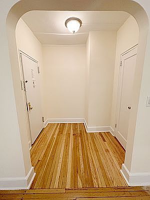 5th image of 30 W 72nd St #2BC