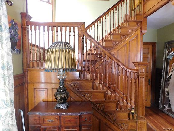 2nd image of 563 Lafayette Ave