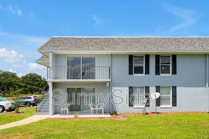 2 bed, 2.0 bath, 944 sqft, $1,390 — Photo 1