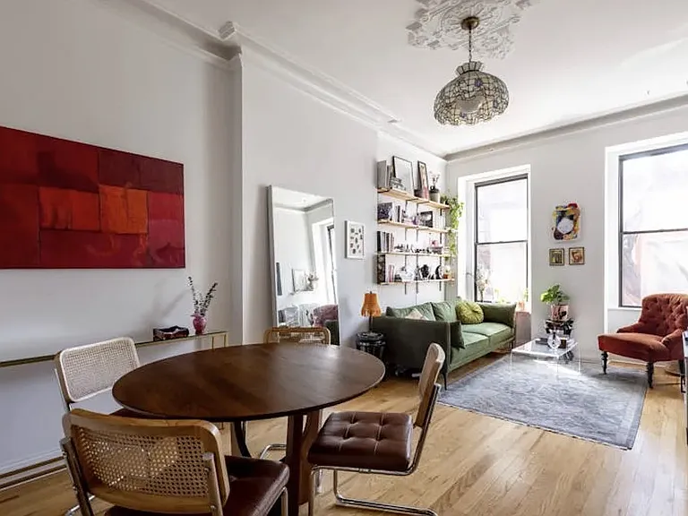 371 State St #6 — Photo 3