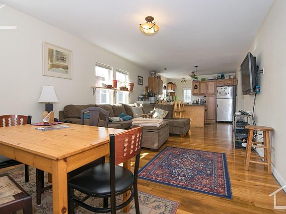 3rd image of 216-2 Arlington Street Watertown #2KR