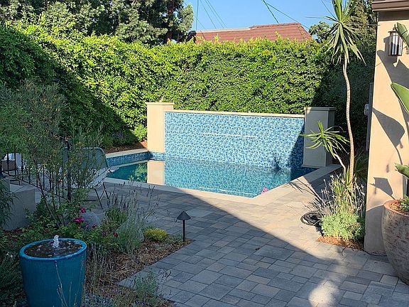3rd image of 848 S Sierra Bonita Ave
