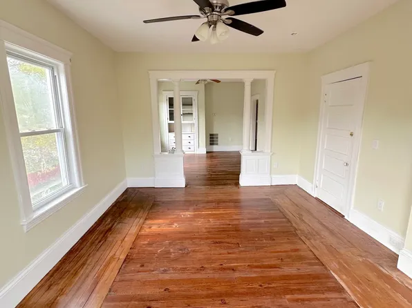 10 Lawnfair St #1, Worcester, MA 01602