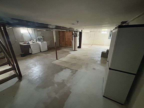 5th image of 4403 Columbine Ave