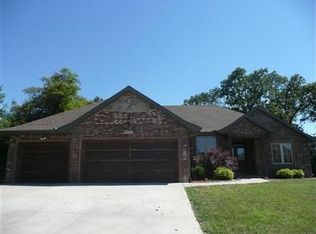 2114 E Samuel J St, Ozark, MO 65721