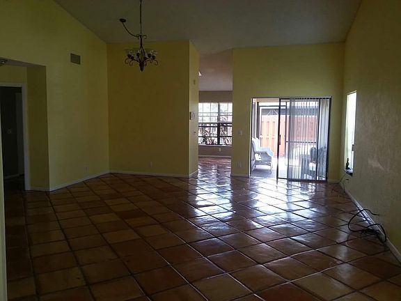 5th image of 9811 61st Way S