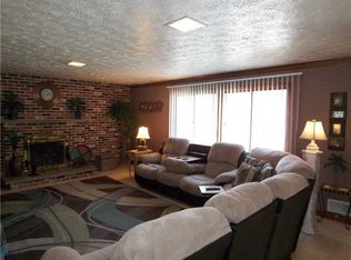 115 Vineyard Dr, Rochester, NY 14616