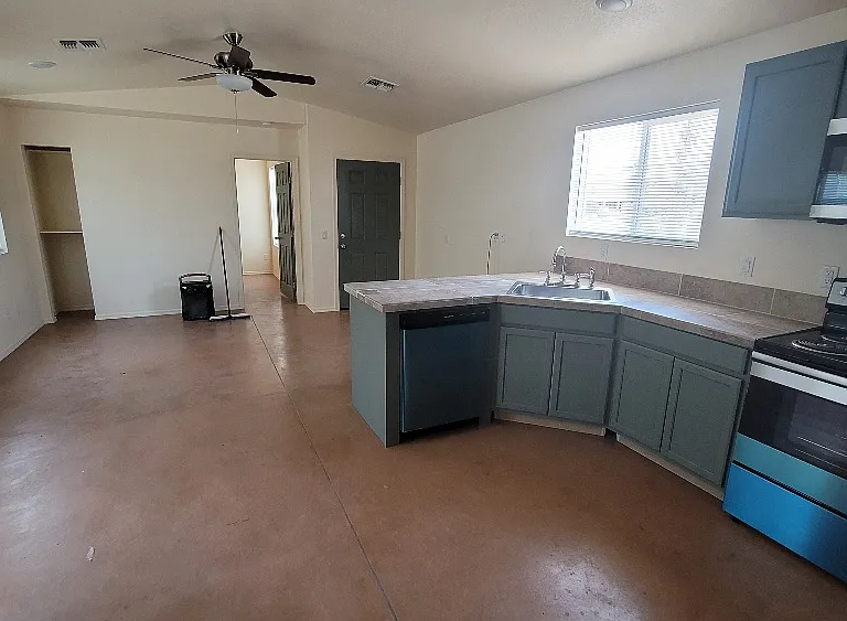 1490 Tonto Dr #2 — Photo 4