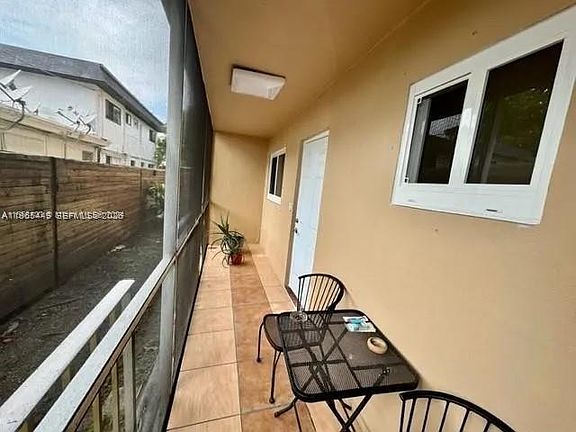 4th image of 1840 Dewey St APT 103
