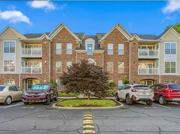 2221 Delaney Dr #313, Burlington, NC 27215
