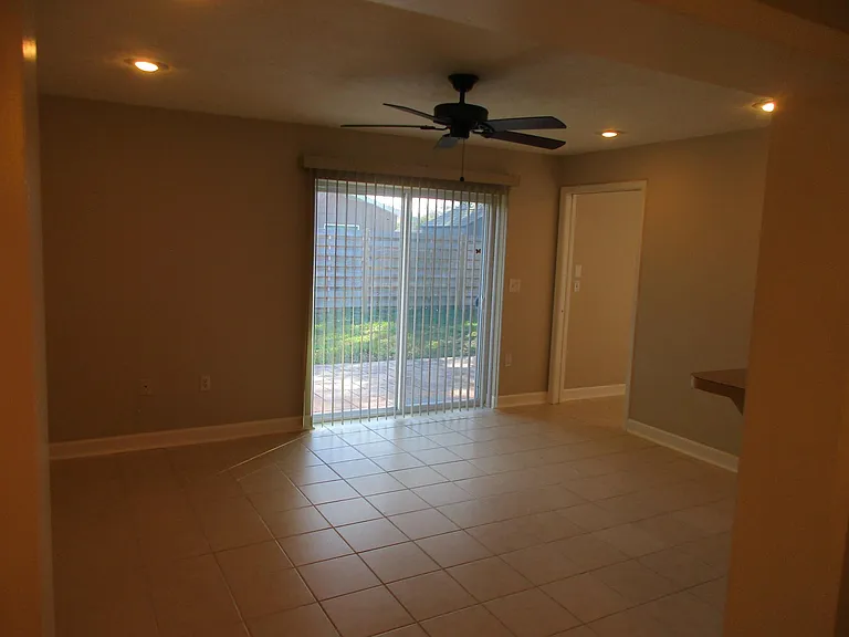 2888 Indianwood Dr — Photo 5