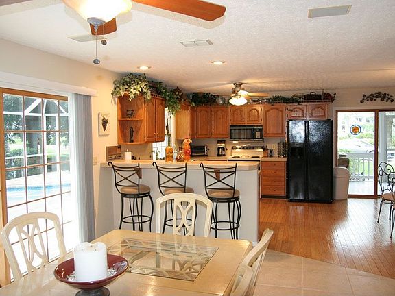 Dining Room/Kitchen