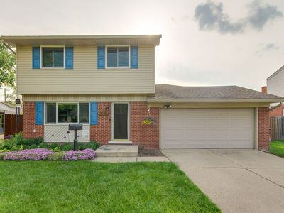 39185 Millington Dr, Sterling Heights, MI, 48313