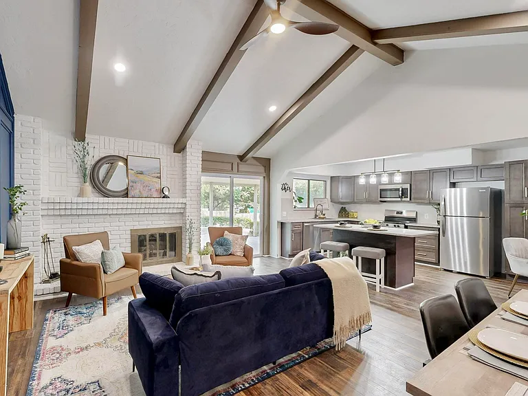 3965 Singleleaf Ln — Photo 13