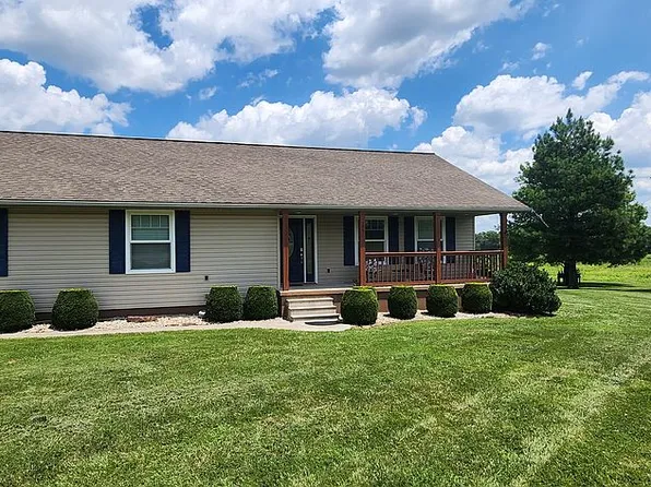 195 Cunningham Ln, Anna, IL 62906