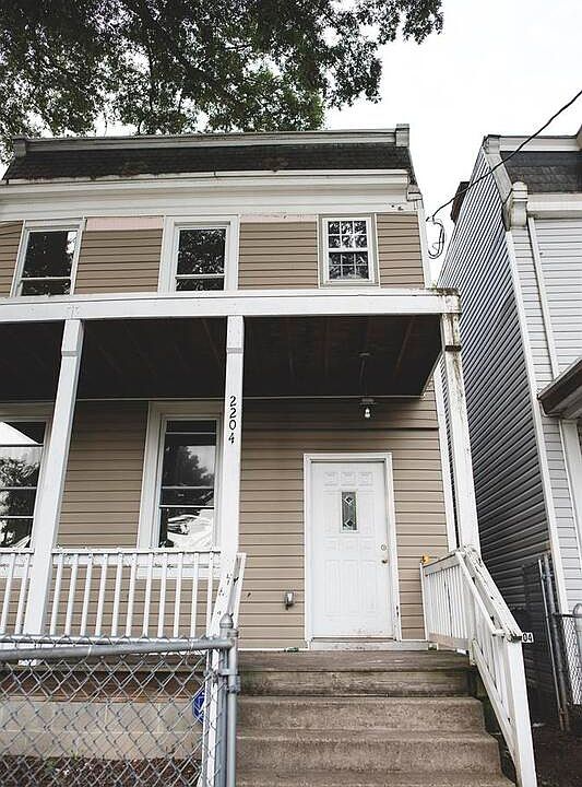 1st image of 2204 Parkwood Ave #2204PARK