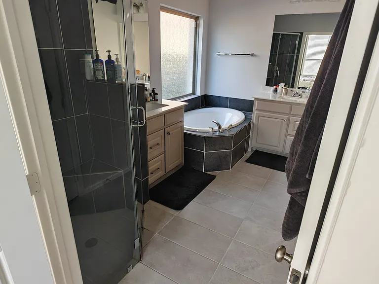 2301 Kirkstall Way — Photo 4