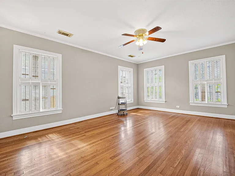 1210 Shearn St — Photo 6