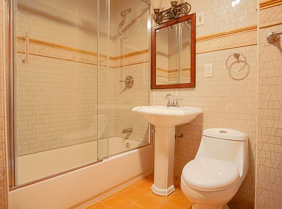 3rd image of 2222 S 58th Ave