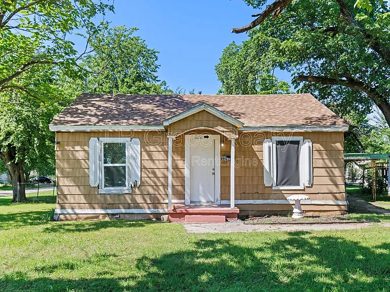 802 W Navasota St — Photo 9