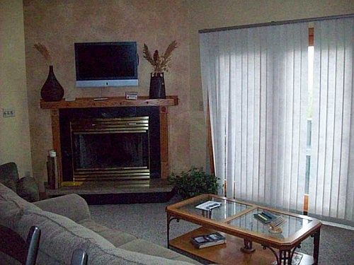 4th image of 8265 Canterbury Dr