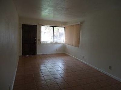 4th image of 2131 Oakmont Way