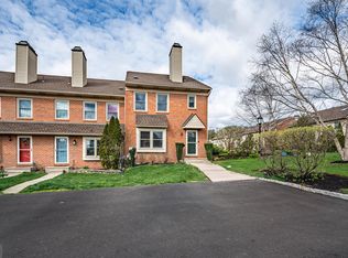 3927 Carriage Dr, Skippack, PA 19474