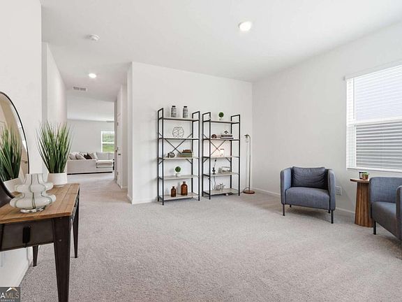 3rd image of 185 Casteel Ln