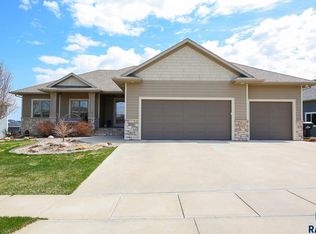 2200 S Firestone Ln, Sioux Falls, SD 57110