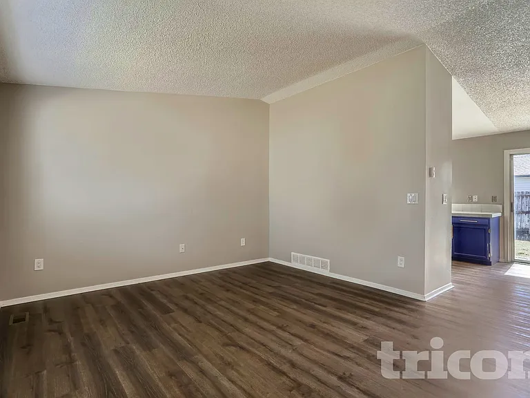 17662 Ponderosa Ave — Photo 7