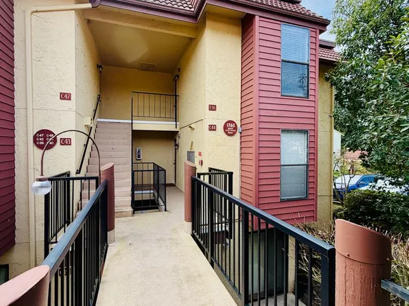 1765 W Sunn Fjord Ln APT C48, Bremerton, WA 98312