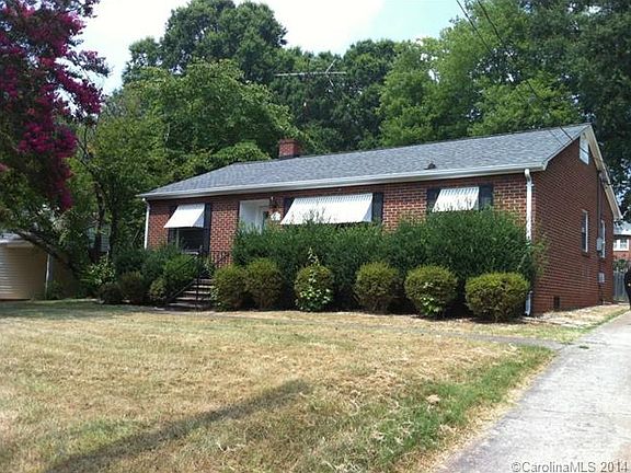 2nd image of 326 Nursery Ln