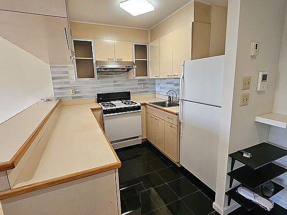 Open Kitchen